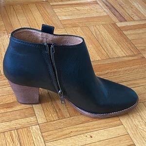 Madewell Black Leather Ankle Booties. Size 9